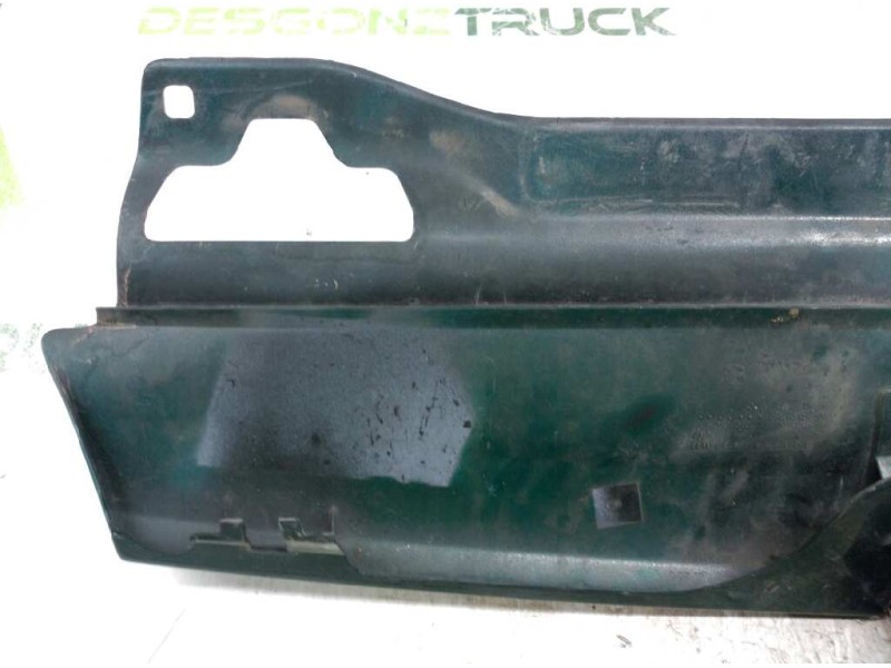 Recambio de rejilla delantera central para peugeot 406 berlina (s1/s2) sr referencia OEM IAM 9616258477  