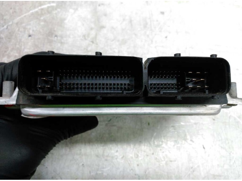 Recambio de centralita motor uce para seat leon (1m1) signo referencia OEM IAM 038906012FN 0281010686 BOSCH