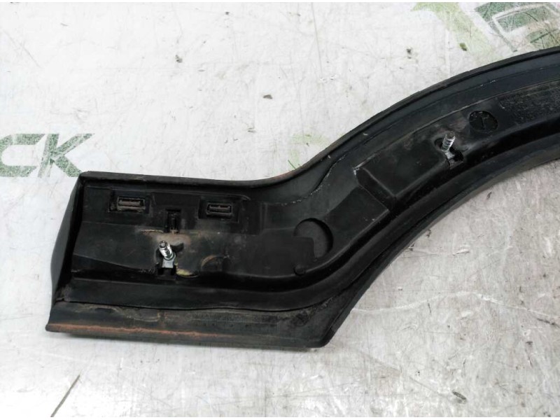 Recambio de aletin delantero izquierdo para opel zafira a elegance referencia OEM IAM 090597591LH  