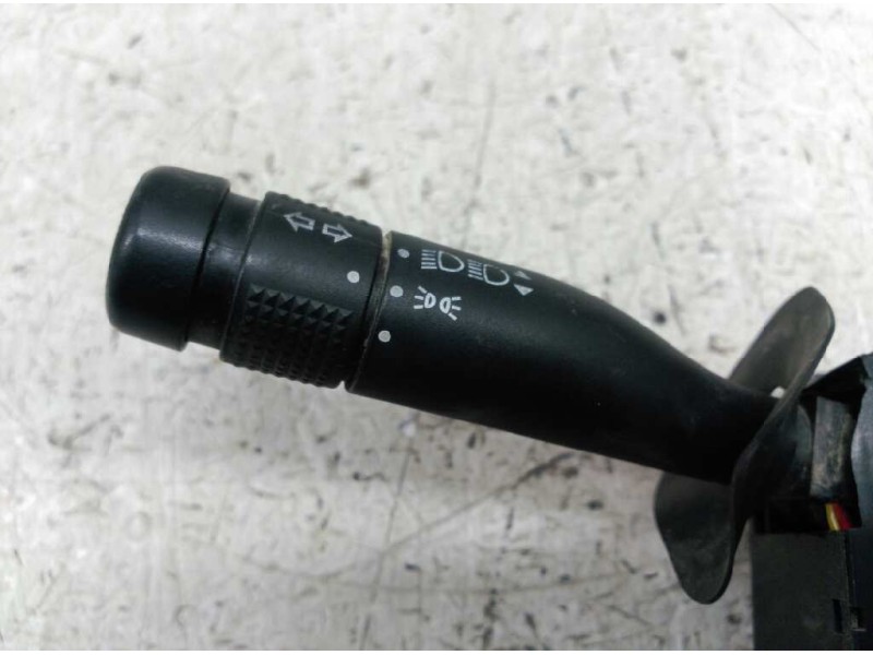 Recambio de mando multifuncion para ford fiesta berl./courier surf referencia OEM IAM 94FG13335D1A  