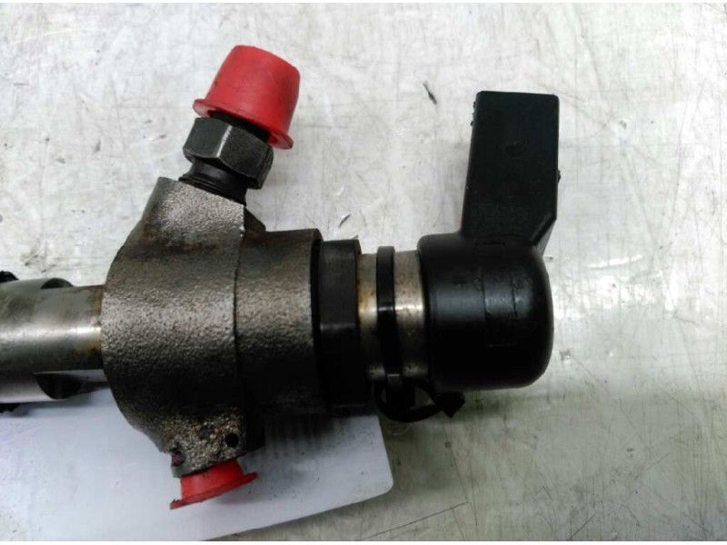 Recambio de inyector para ford fiesta (cbk) ambiente referencia OEM IAM 9645988580  