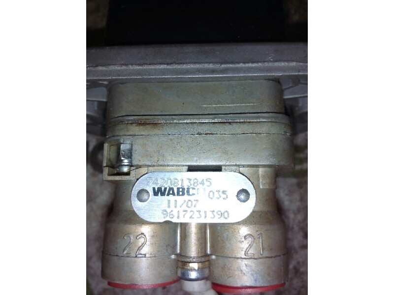 Recambio de palanca freno de mano para renault magnum ab 2005 cabina adel.tractor semirr. gv  4x2 4xx.18 gran espacio referencia