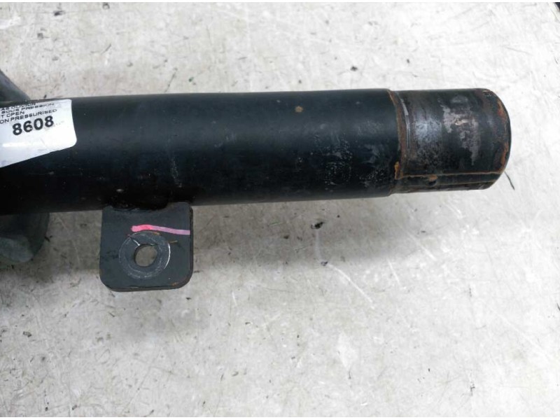 Recambio de amortiguador delantero izquierdo para peugeot 206 berlina x-line referencia OEM IAM   