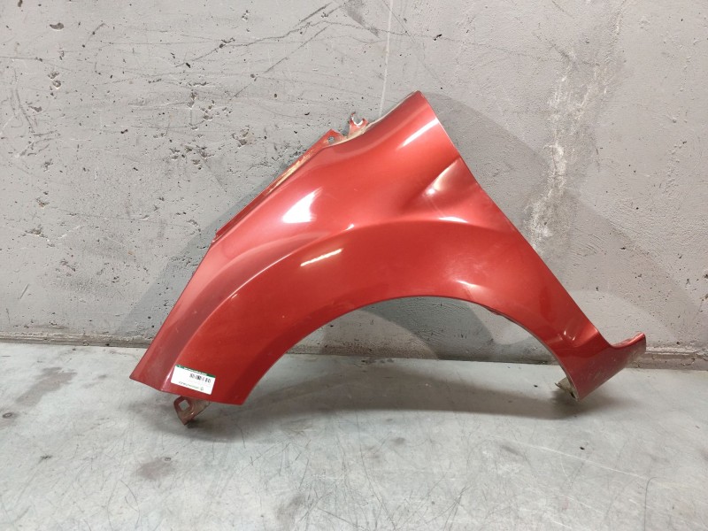 Recambio de aleta delantera izquierda para ford fiesta (cb1) 1.25 16v cat referencia OEM IAM   