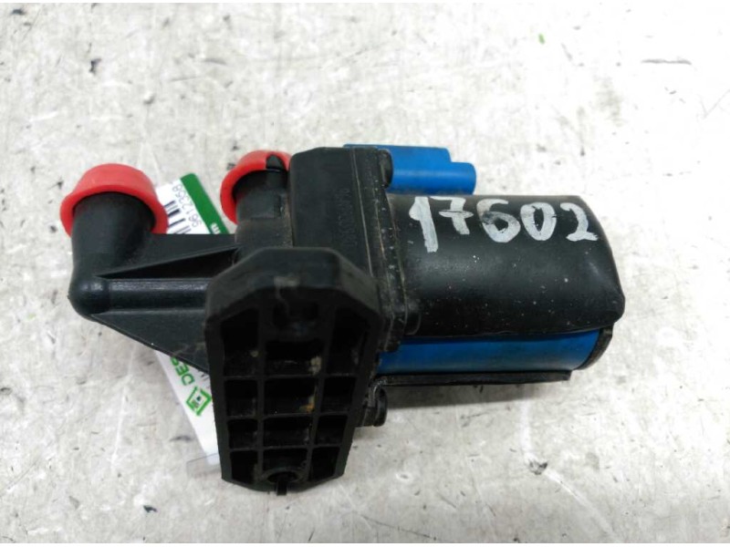 Recambio de bomba limpia para peugeot 206 berlina x-line referencia OEM IAM 9612358180  