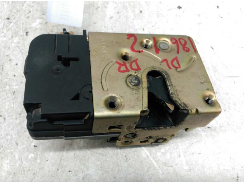 Recambio de cerradura puerta delantera derecha para peugeot 206 berlina x-line referencia OEM IAM   