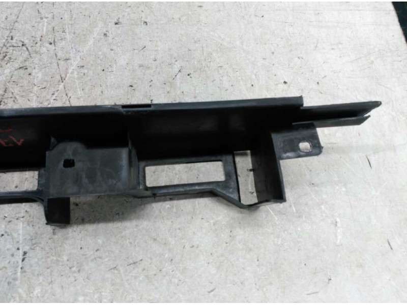 Recambio de soportes paragolpes para peugeot 206 berlina x-line referencia OEM IAM 9636440180 DERECHO 