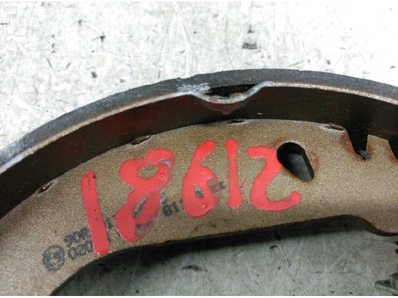 Recambio de zapatas de freno traseras para peugeot 206 berlina x-line referencia OEM IAM   