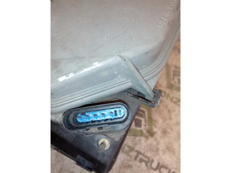 Recambio de faro izquierdo para iveco trucks daily 35s12 referencia OEM IAM   