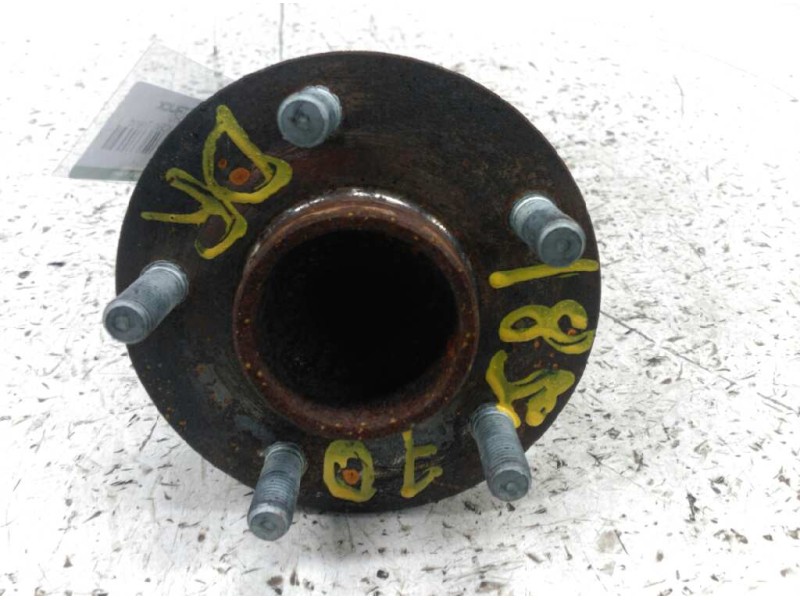 Recambio de buje trasero derecho para ford focus sportbreak (cap) ghia referencia OEM IAM   