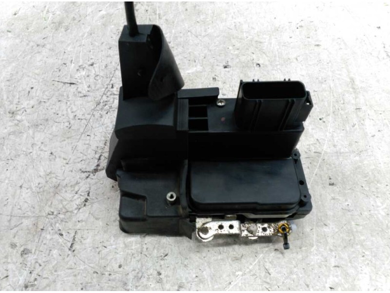 Recambio de cerradura puerta trasera derecha para ford fiesta (cbk) ghia referencia OEM IAM   
