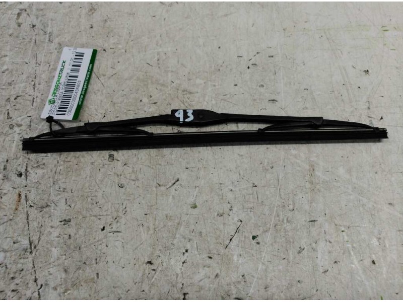 Recambio de escobilla limpia para ford fiesta (cbk) ghia referencia OEM IAM  TRASERA 27 , 5 CM