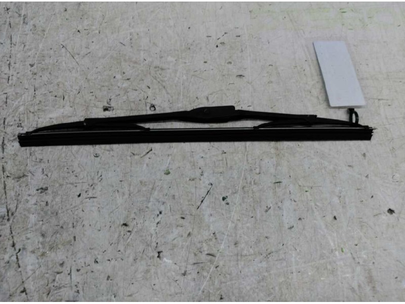 Recambio de escobilla limpia para ford fiesta (cbk) ghia referencia OEM IAM  TRASERA 27 , 5 CM