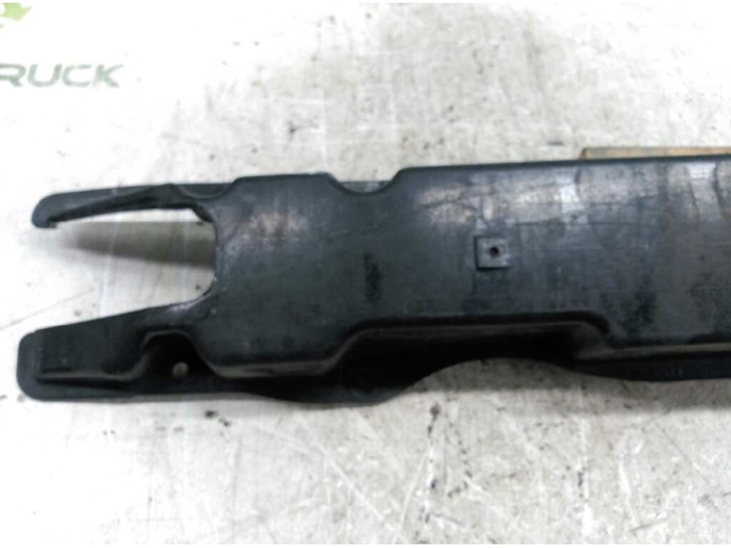 Recambio de refuerzo paragolpes delantero para kia shuma 1.5 comfort 5 berlina referencia OEM IAM 0K2B150071  