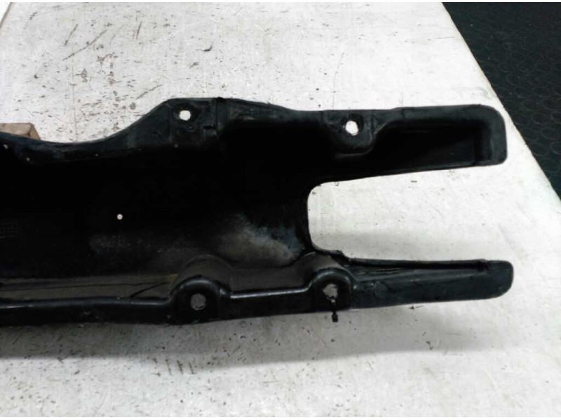 Recambio de refuerzo paragolpes delantero para kia shuma 1.5 comfort 5 berlina referencia OEM IAM 0K2B150071  