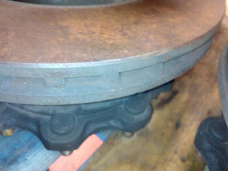 Recambio de buje delantero para mercedes trucks actros mp 2/ mp 3 1843 ls (428cv) referencia OEM IAM   