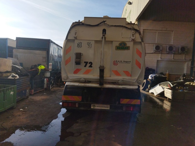 renault midlum del año 2004