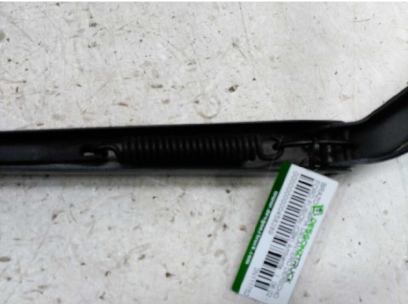 Recambio de brazo limpia delantero derecho para ford fusion (cbk) ambiente referencia OEM IAM 2N1117526BB  