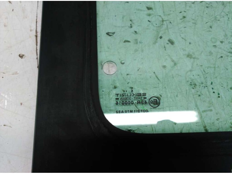 Recambio de luna trasera derecha para peugeot partner (s1) 2.0 hdi cat referencia OEM IAM 43R000016  