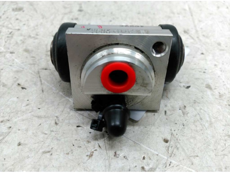 Recambio de bombin freno tambor para peugeot 207 confort referencia OEM IAM 4052C TRAS. IZQ. 