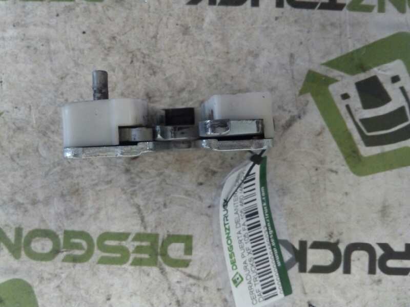 Recambio de cerradura puerta delantera derecha para daf serie xf105.xxx fsa 4x2 super-space-cab referencia OEM IAM   
