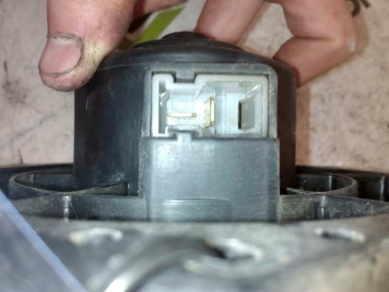 Recambio de motor calefaccion para nissan trucks cabstar e 110.35 referencia OEM IAM 27220 1T300 66500/12V