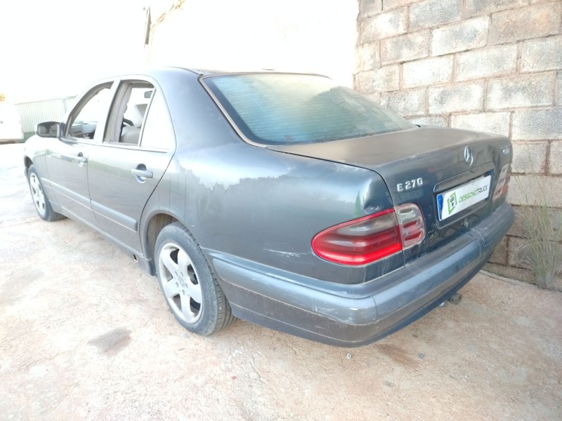 mercedes-benz clase e (w210) berlina diesel del año 2000