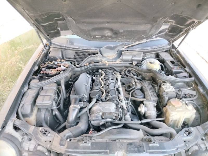 mercedes-benz clase e (w210) berlina diesel del año 2000