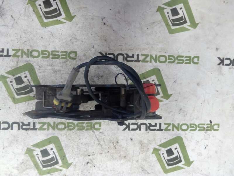 Recambio de cierre cabina derecho para daf serie xf105.xxx fsa 4x2 space-cab referencia OEM IAM 1427610  