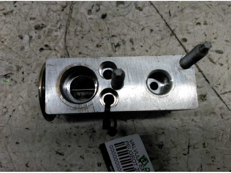 Recambio de valvula expansion para peugeot 207 confort referencia OEM IAM N668973N012 VALEO 