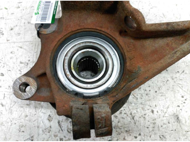 Recambio de mangueta delantera derecha para citroen xsara berlina 1.6 16v chrono referencia OEM IAM   