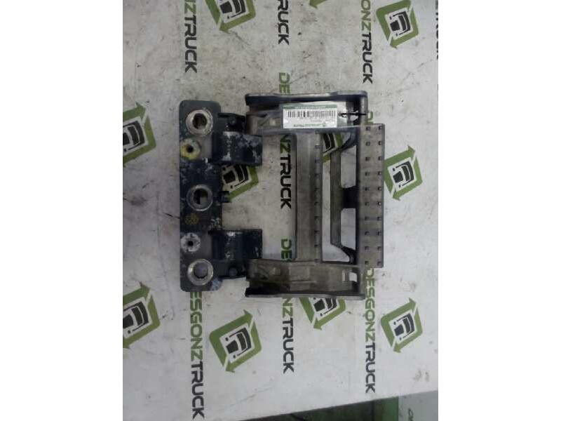 Recambio de soporte para daf serie xf105.xxx fsa 4x2 space-cab referencia OEM IAM 1735004  PELDAÑO FRONTAL