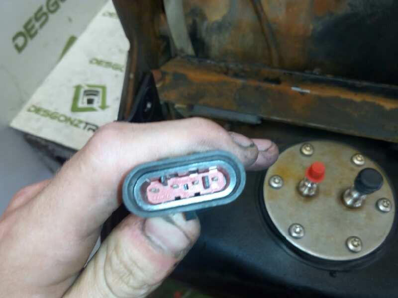 Recambio de deposito aditivo para daf serie xf105.xxx fsa 4x2 space-cab referencia OEM IAM 1692866  