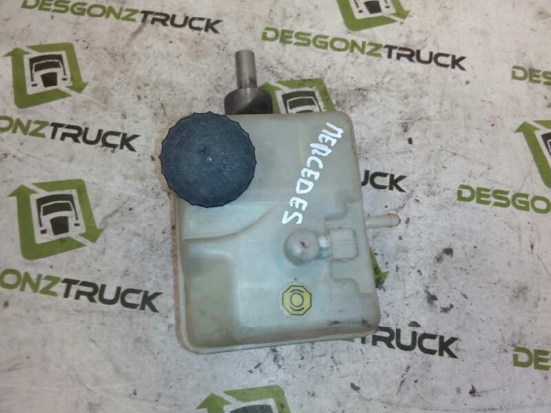 Recambio de bombin freno para mercedes trucks sprinter 410 d referencia OEM IAM A0004316501 21025999 
