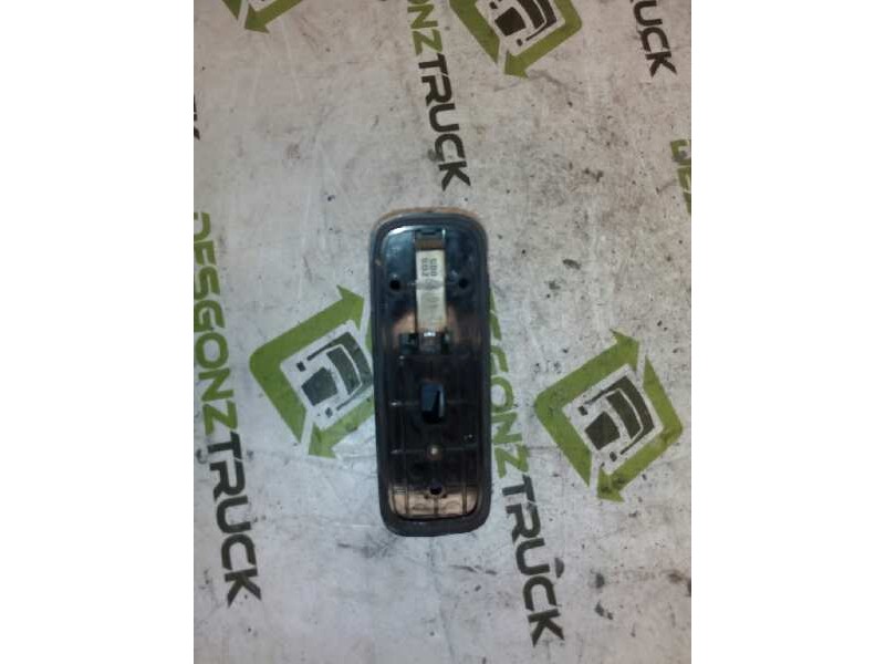Recambio de piloto luz galibo izquierdo para mercedes trucks atego 1317 (170cv) referencia OEM IAM 028205156  