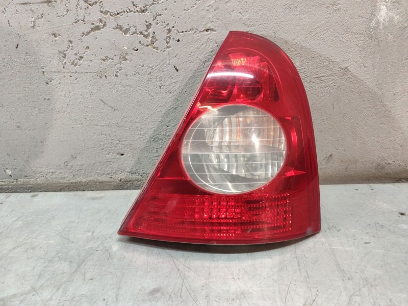 Recambio de piloto trasero derecho para renault clio ii fase ii (b/cb0) authentique referencia OEM IAM   