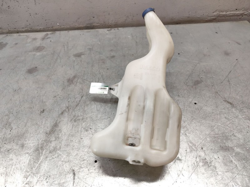 Recambio de deposito limpia para iveco daily iv caja/chasis 70c17, 70c17 /p referencia OEM IAM 3801898  