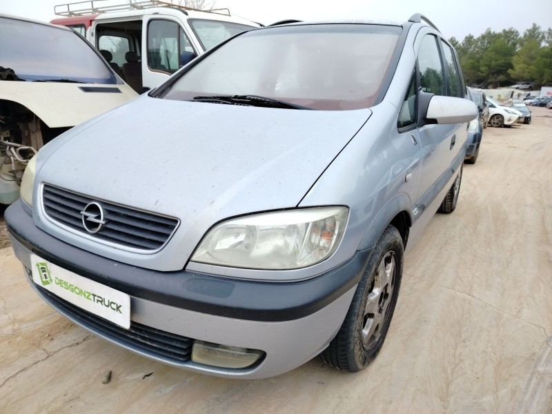 opel zafira a del año 2000