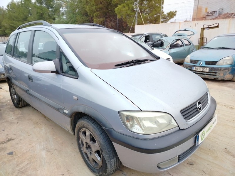 opel zafira a del año 2000