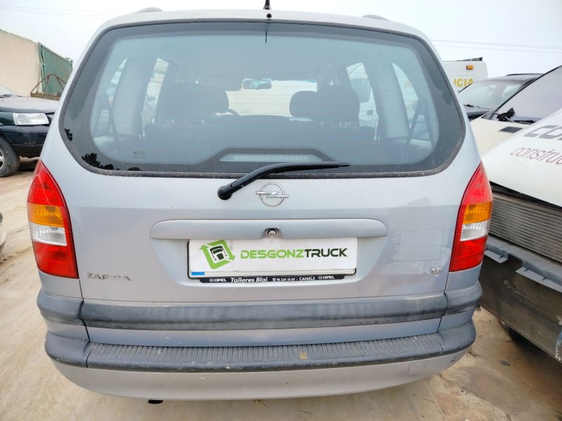 opel zafira a del año 2000