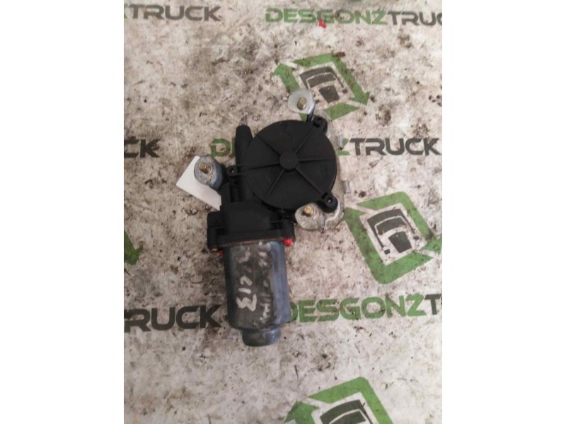 Recambio de motor elevalunas delantero izquierdo para iveco trucks daily 35c13 referencia OEM IAM 400739  