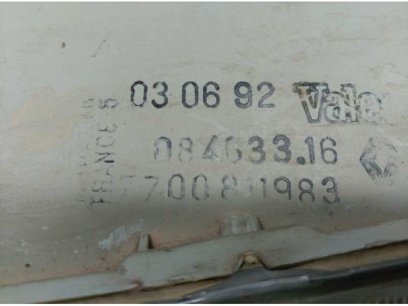 Recambio de faro izquierdo para renault rapid/express (f40) 1.9 diesel referencia OEM IAM 7700811983  