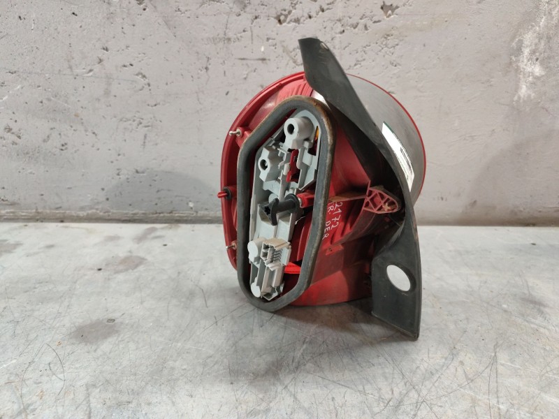 Recambio de piloto trasero derecho para renault modus confort dynamique referencia OEM IAM   