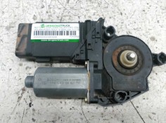 Recambio de motor elevalunas delantero izquierdo para volkswagen golf iv berlina (1j1) edition (dieselmotor) referencia OEM IAM 