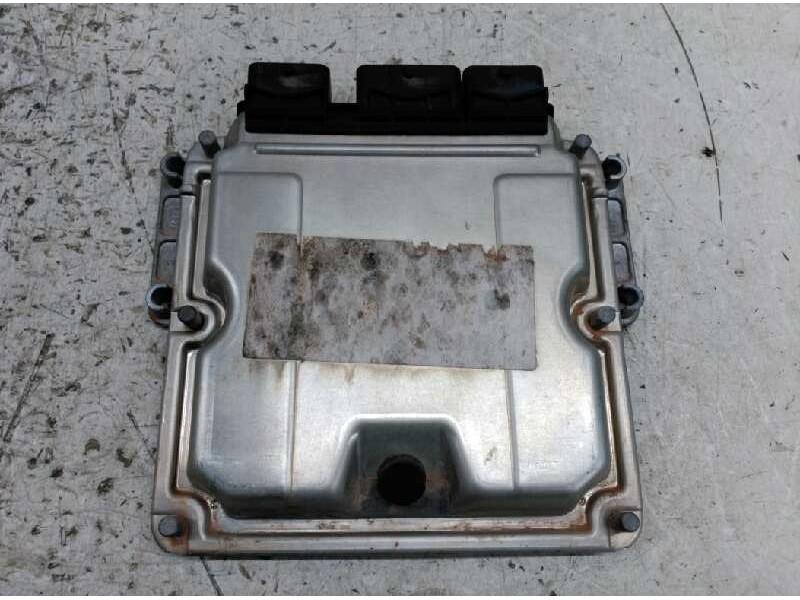 Recambio de centralita motor uce para peugeot 307 (s1) xs referencia OEM IAM 9644606180 0281010779 BOSCH