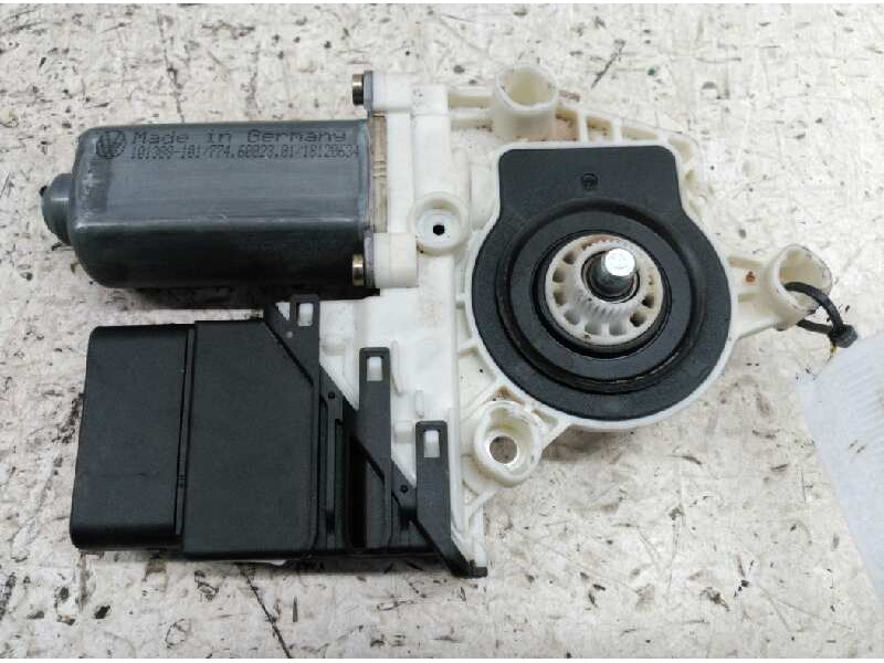 Recambio de motor elevalunas trasero derecho para volkswagen golf iv berlina (1j1) advance referencia OEM IAM 1C0959812AFKZ  