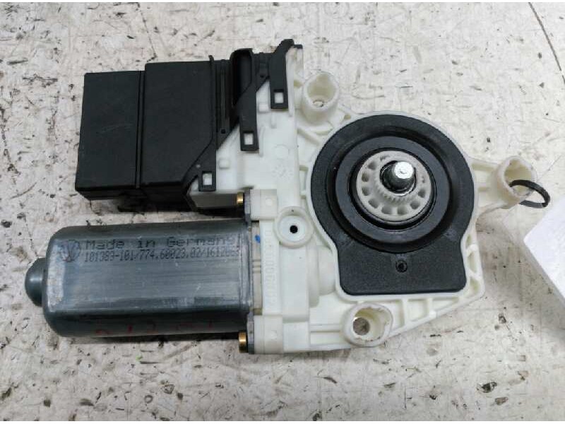 Recambio de motor elevalunas trasero izquierdo para volkswagen golf iv berlina (1j1) advance referencia OEM IAM 1J4959811C  