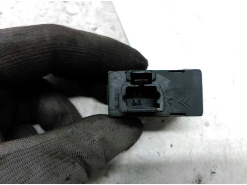 Recambio de mando elevalunas trasero derecho para peugeot 307 (s1) xs referencia OEM IAM 96360166XT  