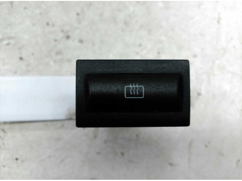 Recambio de boton antivaho para skoda octavia berlina (1u2) 1.9 tdi glx referencia OEM IAM   