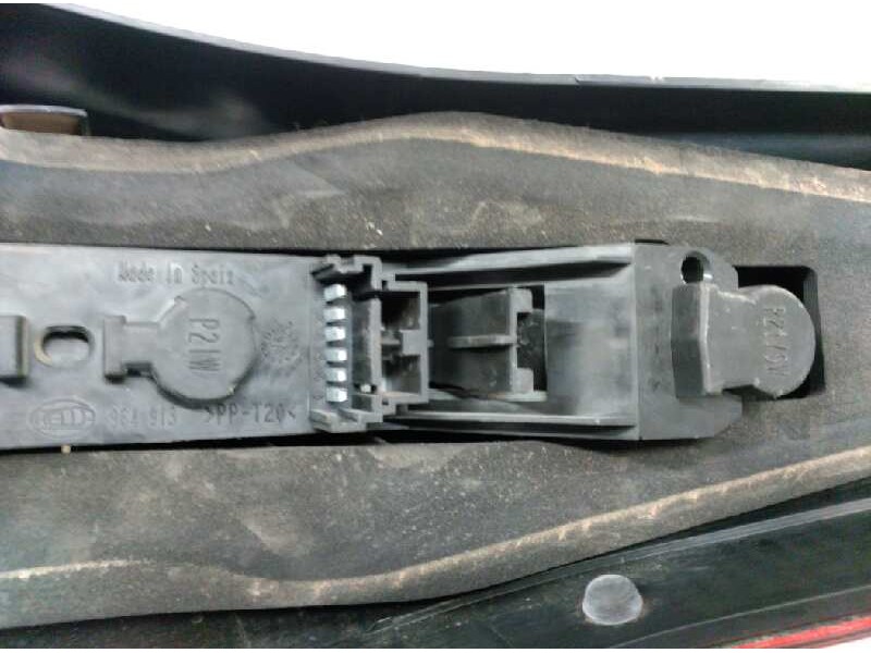 Recambio de piloto trasero izquierdo para renault megane ii familiar 1.9 dci diesel referencia OEM IAM   